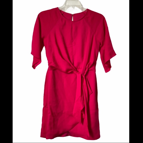 Adelyn Rae Dresses & Skirts - Adelyn Rae faux wrap short sleeve dress